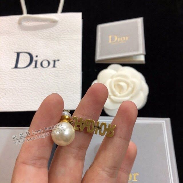Dior飾品 迪奧經典熱銷款大小球珍珠字母耳環 復古字母吊星星耳釘  zgd1033